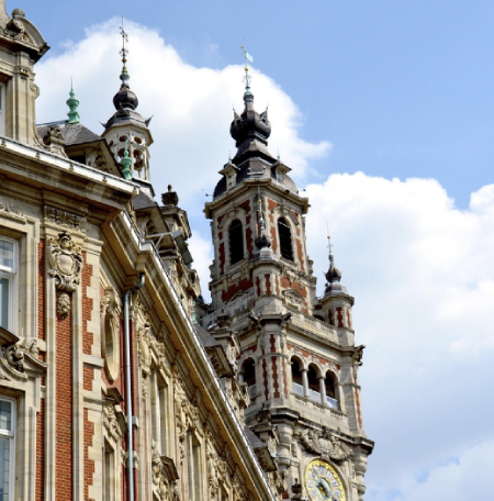 Enseigne à Lille – façade de bâtiment professionnel